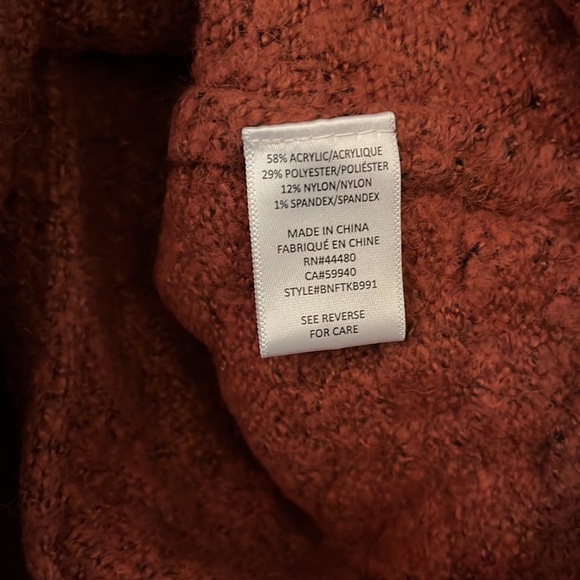 Love, Fire Cable Knit Ballon Sleeve Sweater - Picture 4 of 9